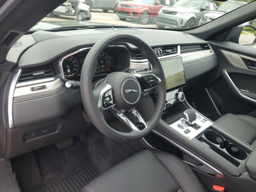 New 2026 Jaguar F-PACE R-Dynamic S image 13