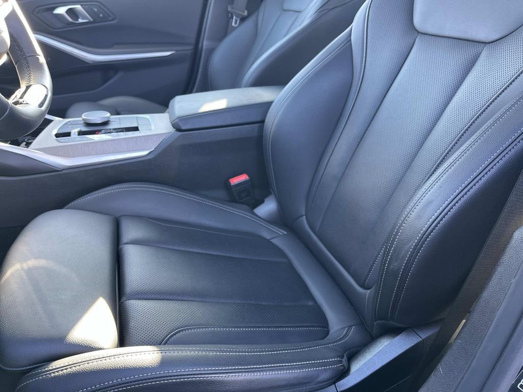 Used 2025 BMW 330i xDrive Sedan image 30