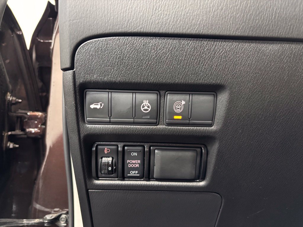 Used 2018 Nissan Armada Platinum w/ Captain Seat Package AWD/4WD image 27