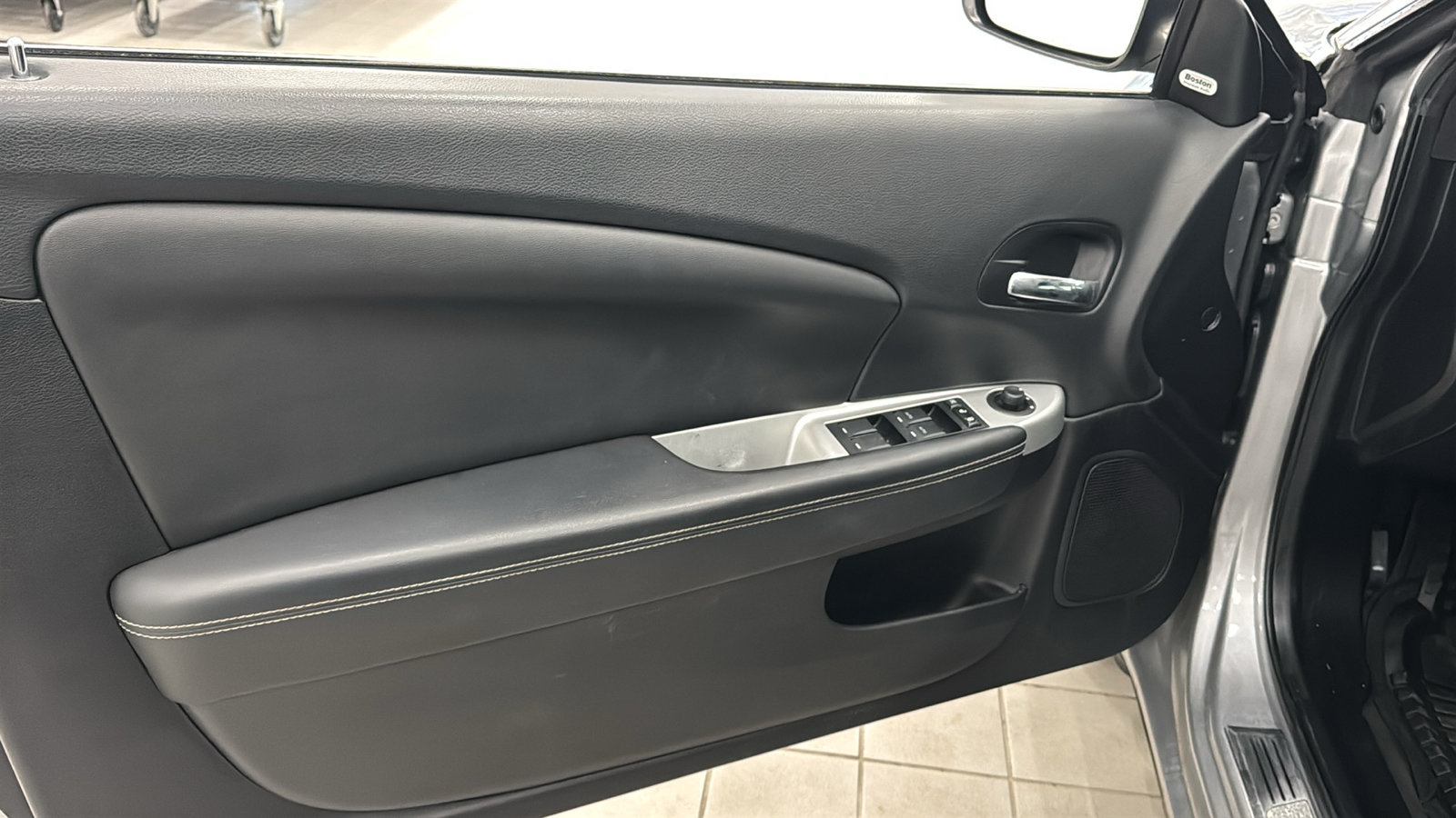 Used 2013 Chrysler 200 Limited FWD image 19