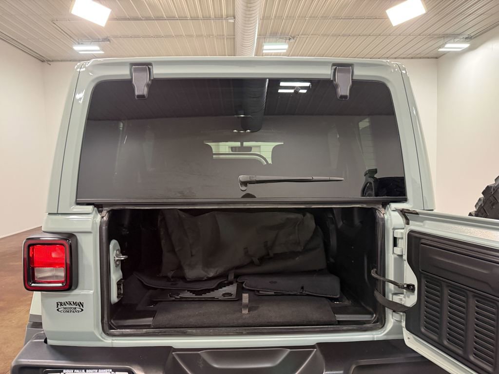 Used 2023 Jeep Wrangler Unlimited Rubicon w/ Cold Weather Group image 73