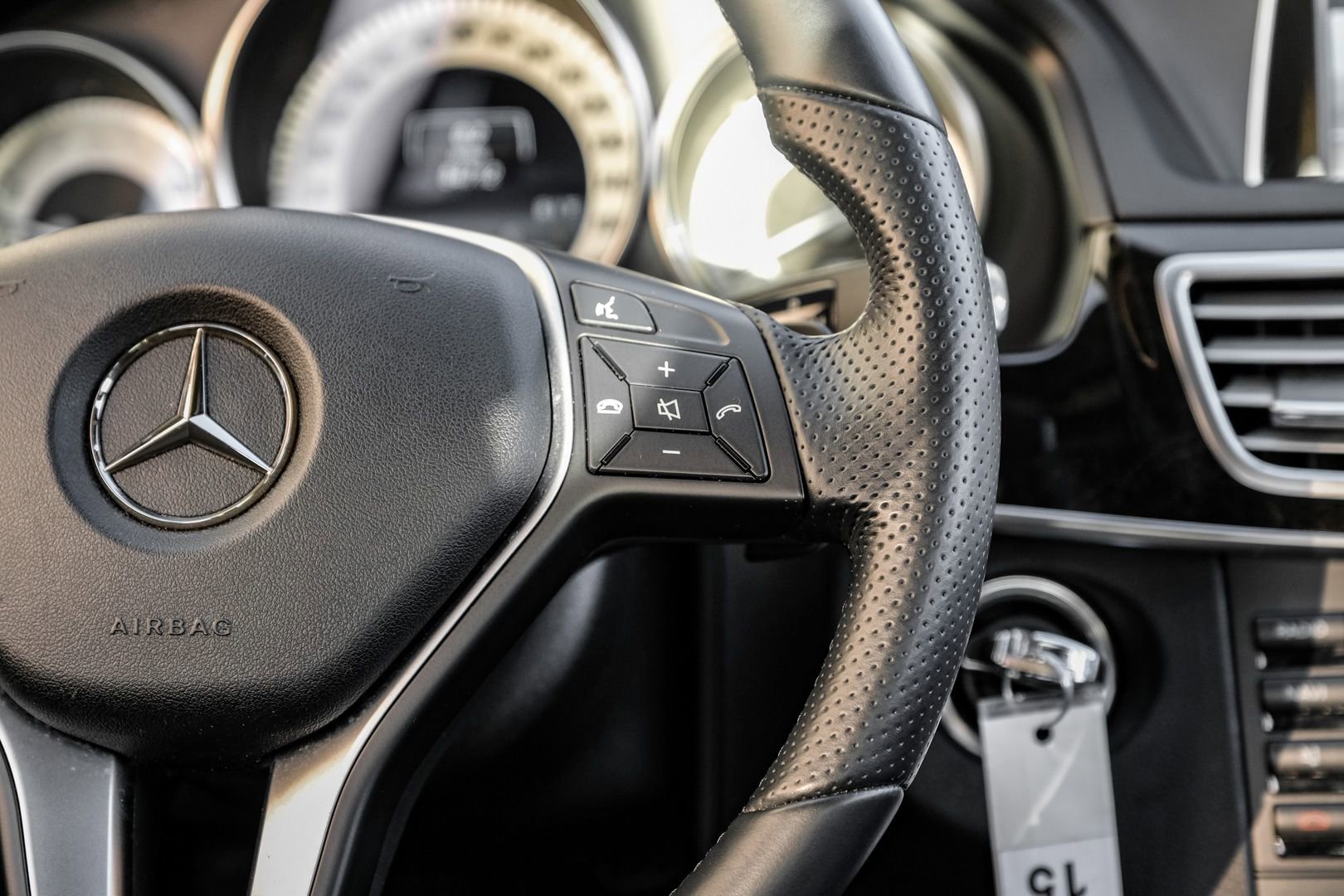 Used 2014 Mercedes-Benz E 350 Sedan w/ Premium 1 Package image 17