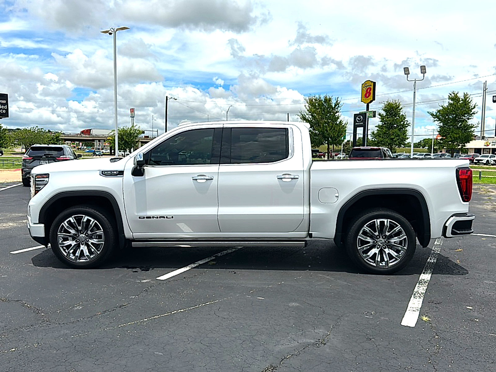 Used 2024 GMC Sierra 1500 Denali w/ Denali Reserve Package RWD image 5