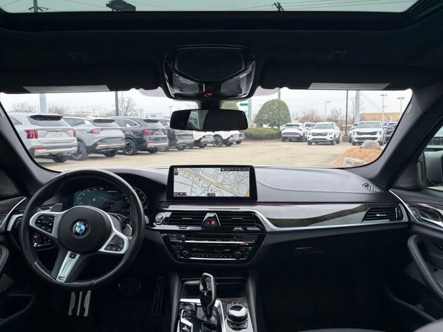 Used 2022 BMW M550i xDrive w/ Executive Package image 16