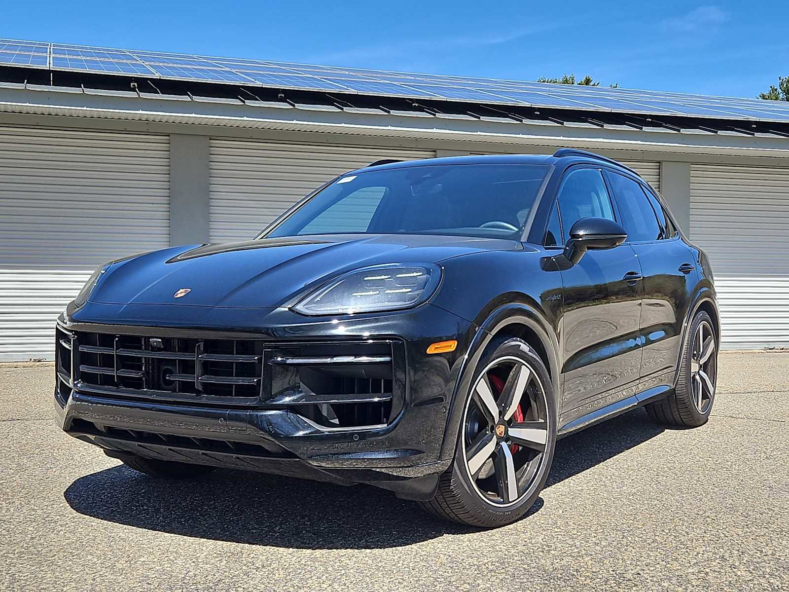 Certified 2025 Porsche Cayenne S AWD/4WD image 1
