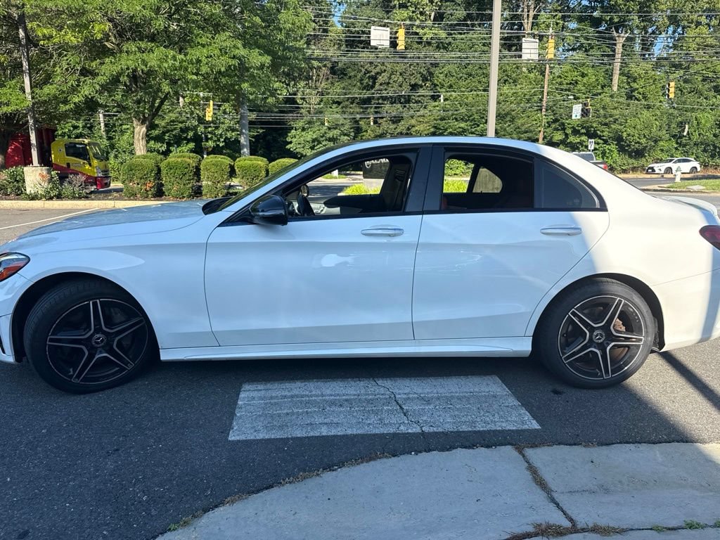 Used 2019 Mercedes-Benz C 300 4MATIC Sedan image 4
