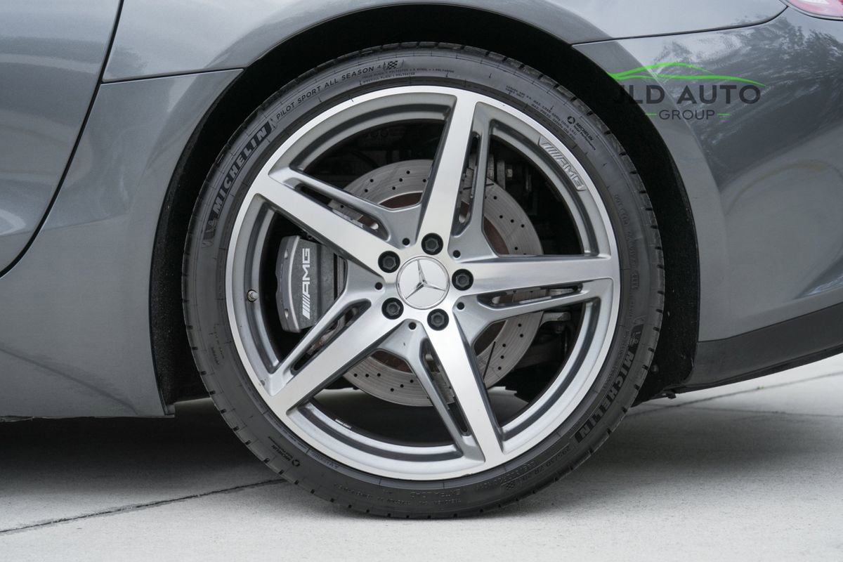 Used 2019 Mercedes-Benz AMG GT Roadster image 39