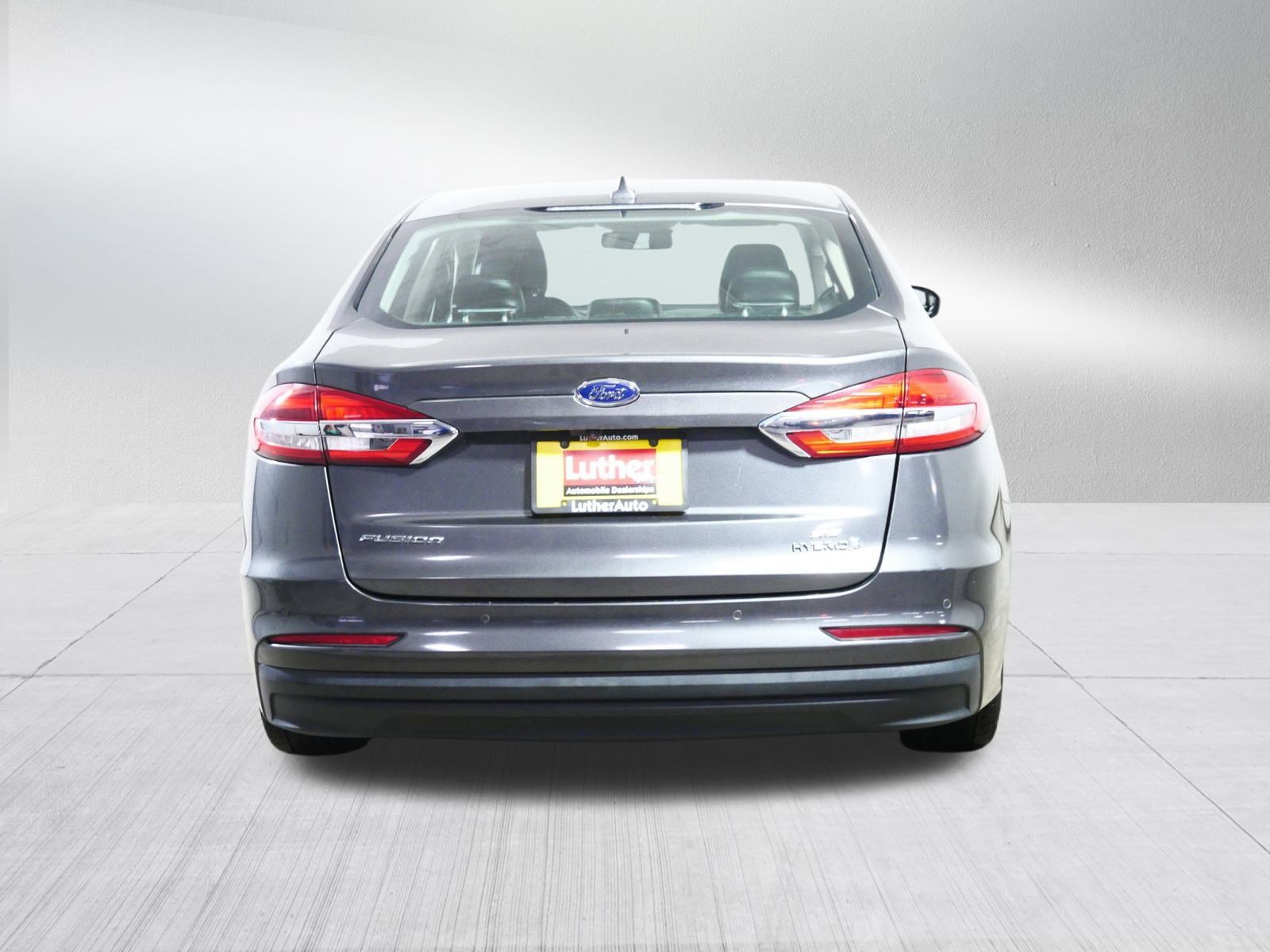 Used 2019 Ford Fusion SE image 6