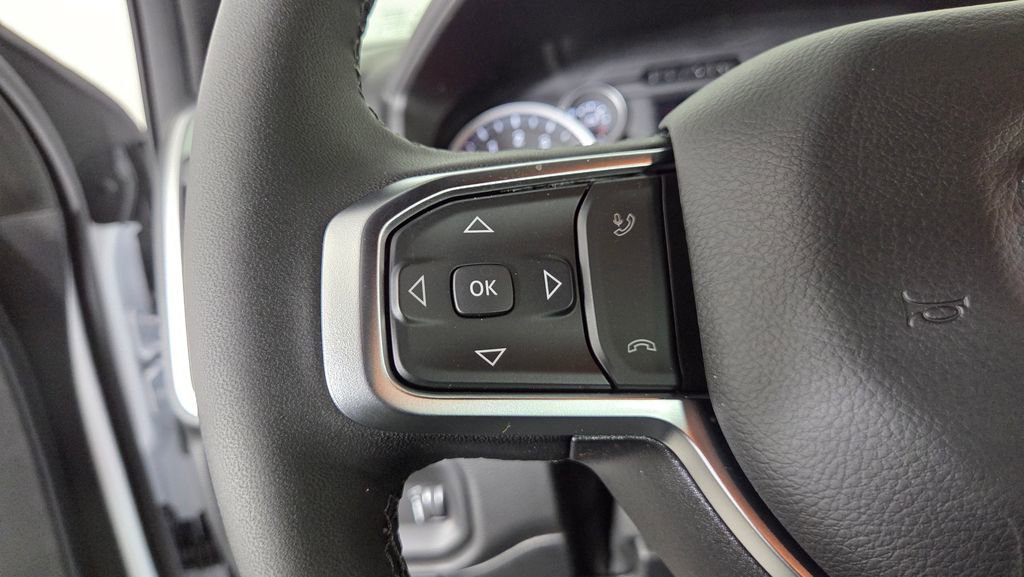 New 2026 RAM 1500 4x4 Crew Cab image 13