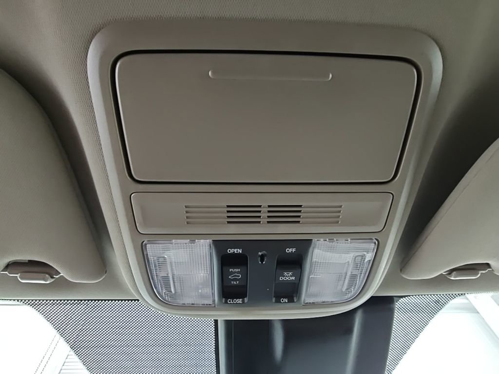 Used 2019 Honda Odyssey EX-L image 24