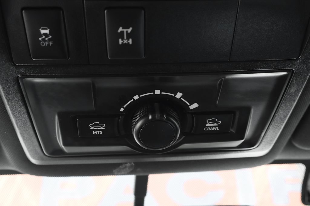 Used 2017 Toyota Tacoma TRD Pro AWD/4WD image 31