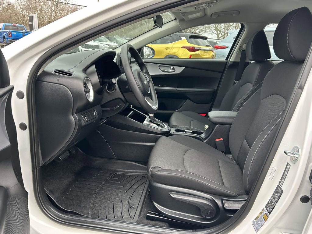 Used 2024 Kia Forte LXS image 16