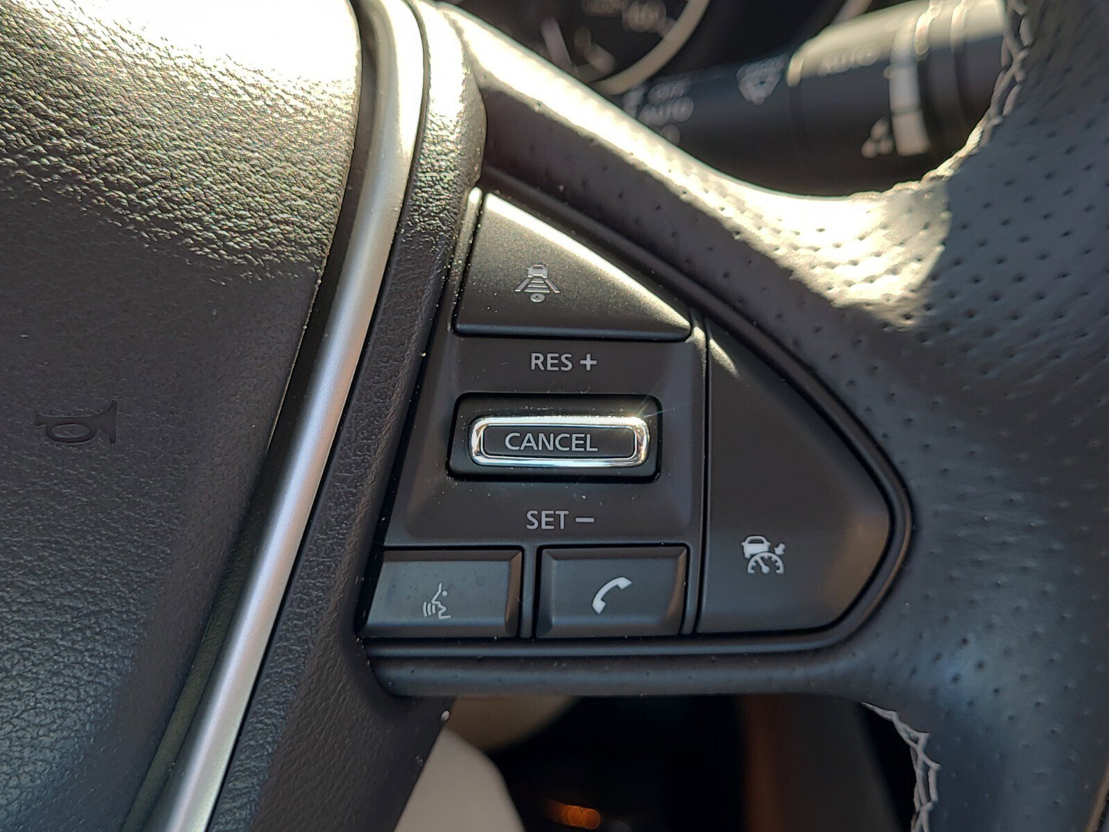 Used 2018 Nissan Maxima Platinum image 27