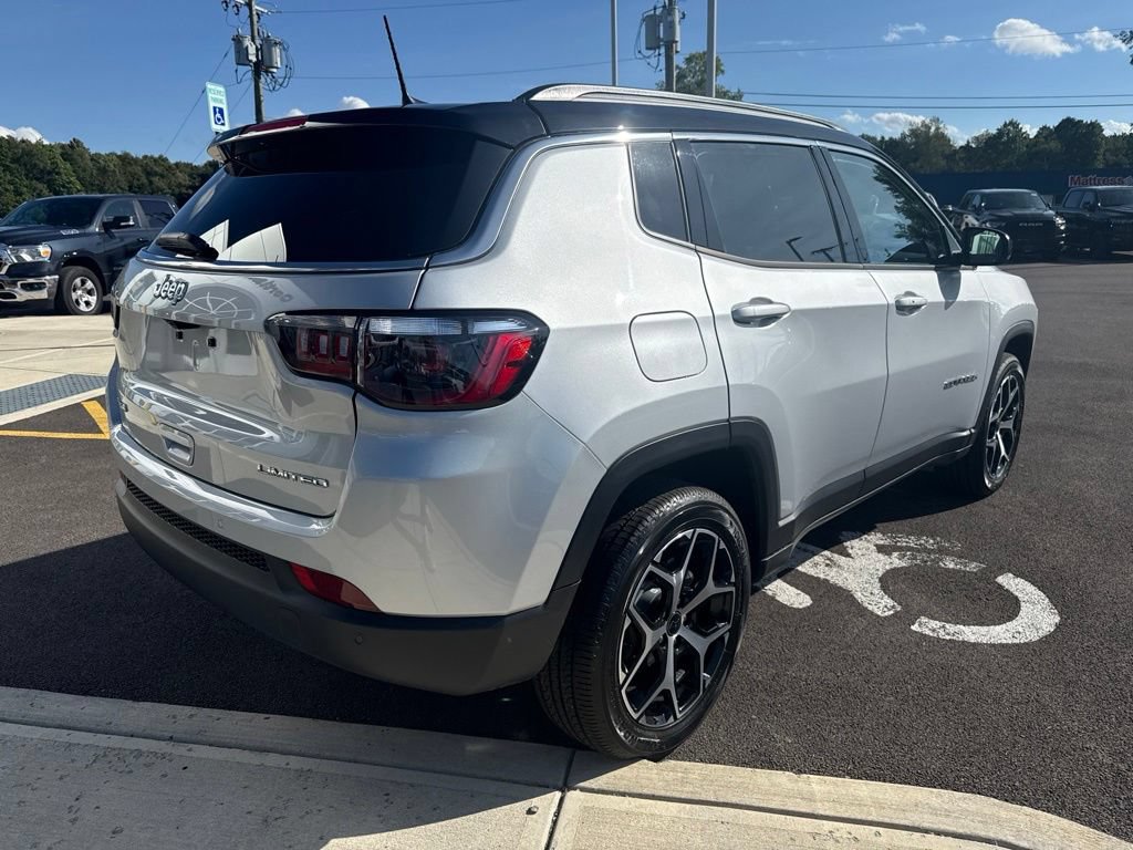New 2026 Jeep Compass Limited AWD/4WD image 9