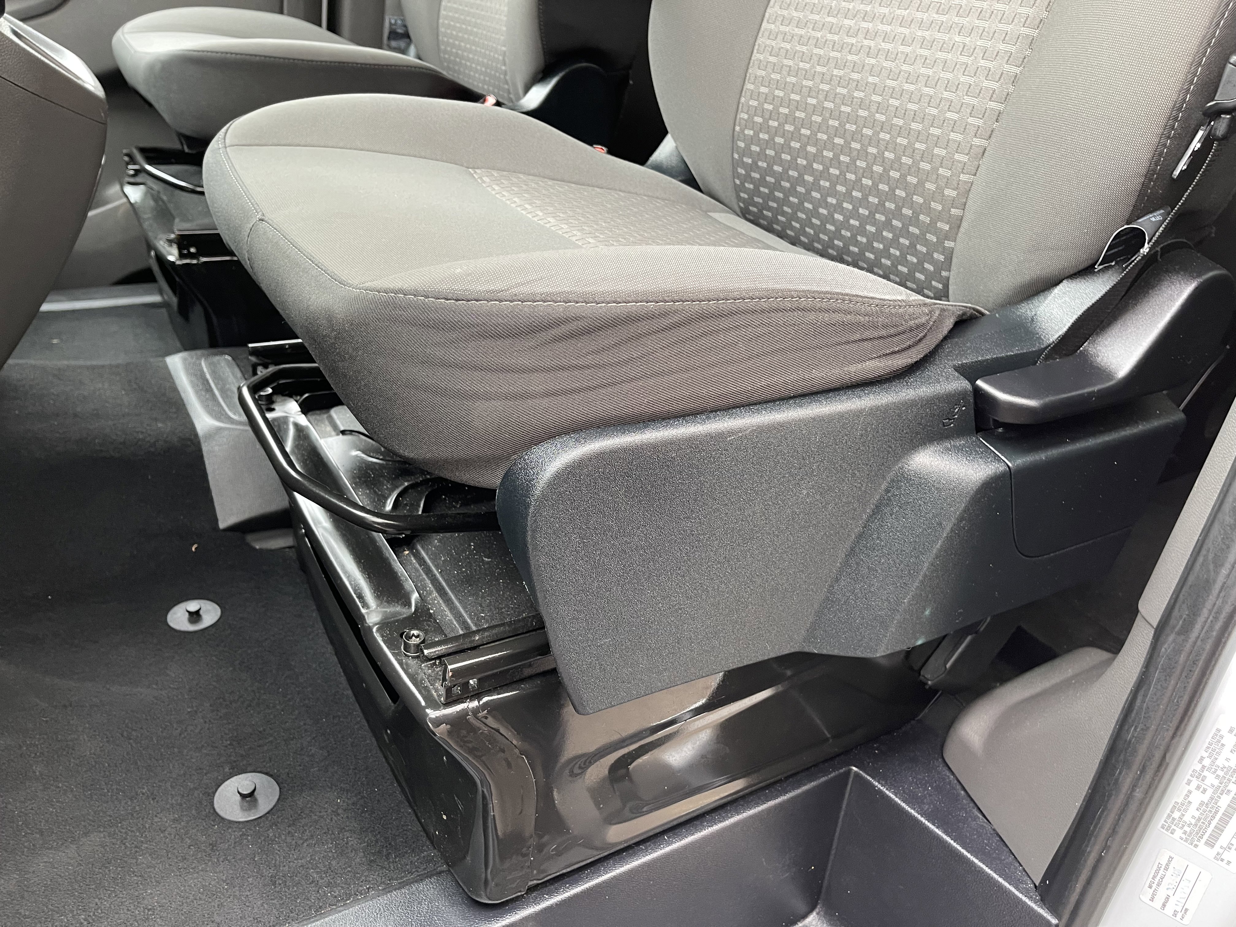 Used 2023 Ford Transit 350 XLT image 14