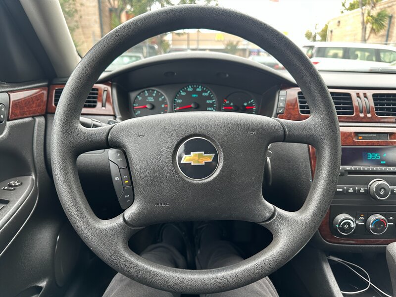 Used 2011 Chevrolet Impala LS FWD image 20