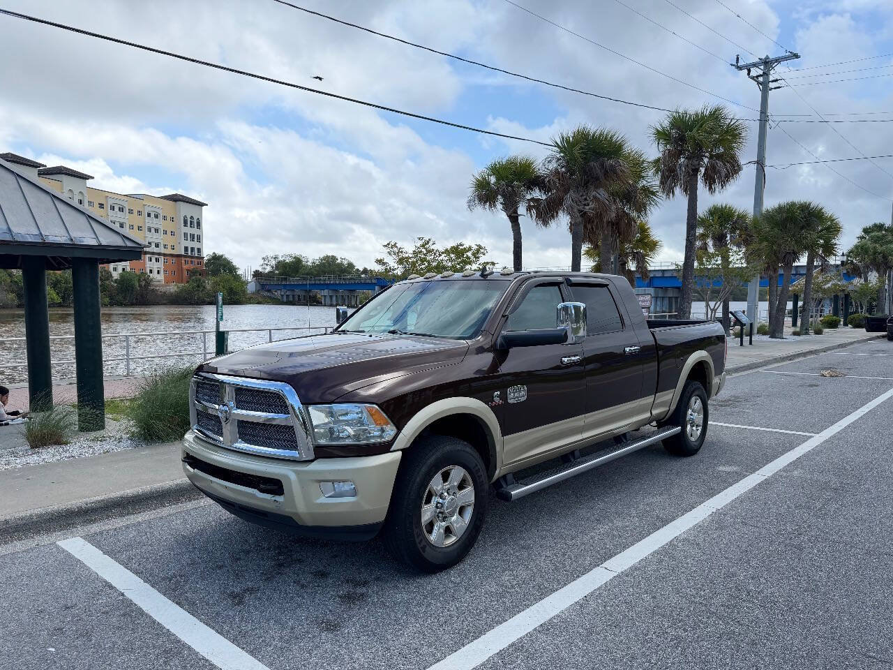 Used 2015 RAM 2500 Longhorn RWD image 1