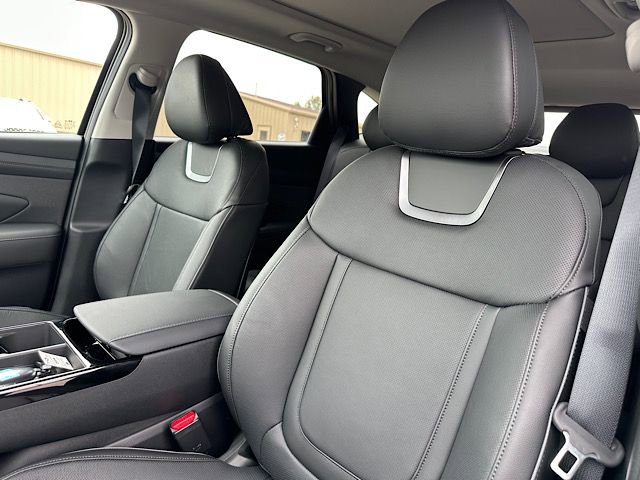 New 2026 Hyundai Tucson Limited FWD image 15