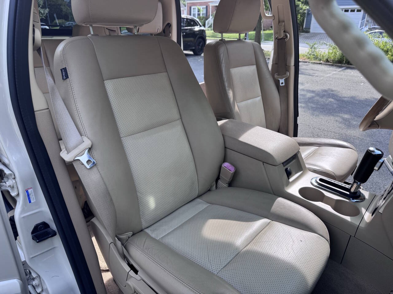 Used 2006 Mercury Mountaineer Luxury AWD/4WD image 12