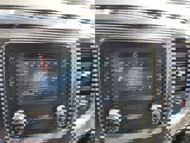 Used 2015 RAM 2500 SLT image 15