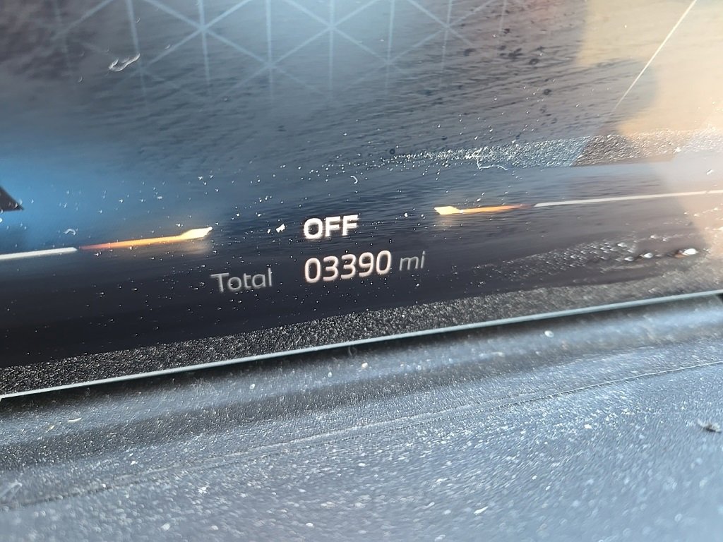 Used 2025 BMW X5 xDrive50e w/ M Sport Package image 13