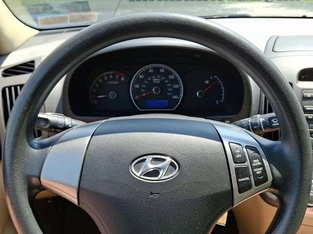 Used 2010 Hyundai Elantra GLS FWD image 20