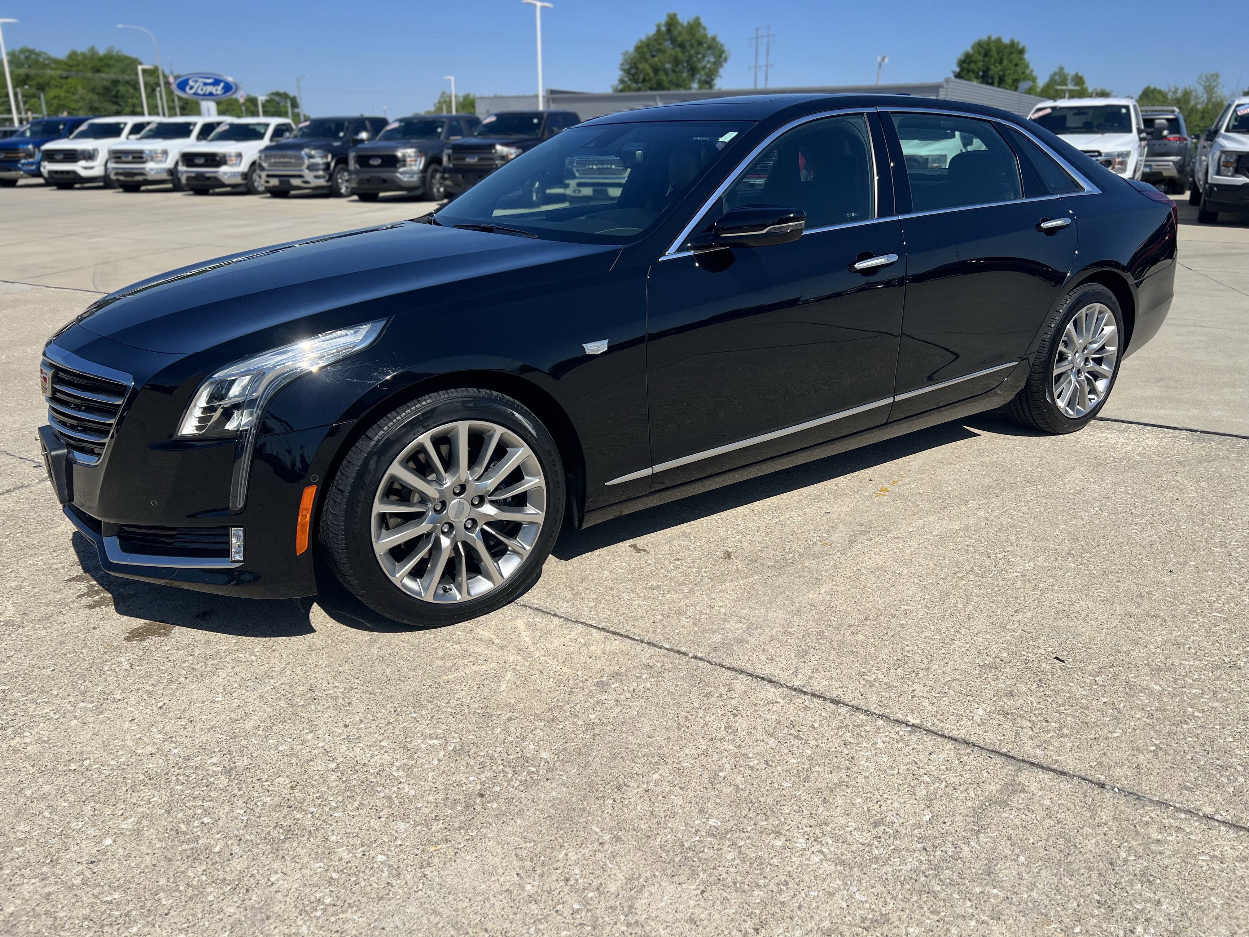 Used 2017 Cadillac CT6 Luxury AWD/4WD image 10