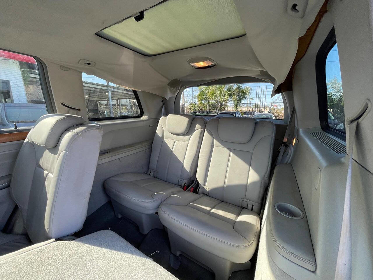 Used 2010 Mercedes-Benz GL 550 4MATIC image 15