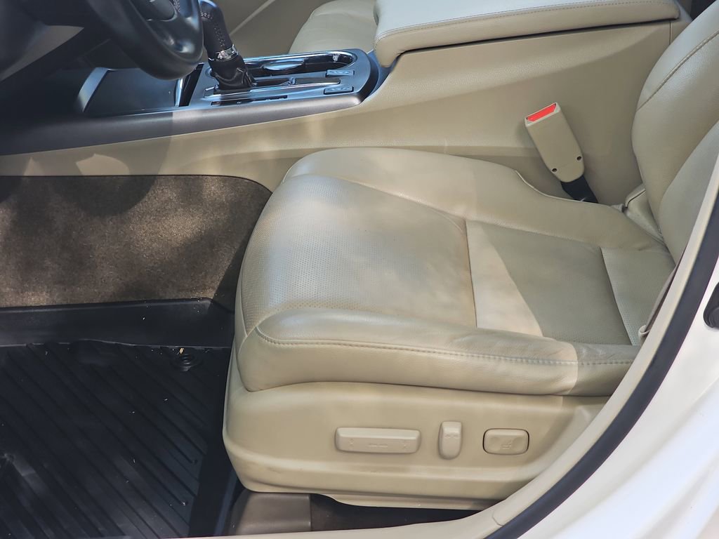 Used 2015 Acura RDX AWD w/ Technology Package image 32
