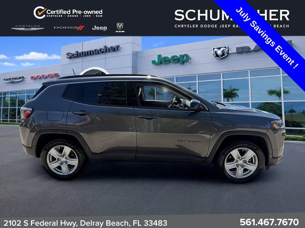 Certified 2022 Jeep Compass Latitude w/ Sun and Sound Group FWD image 8