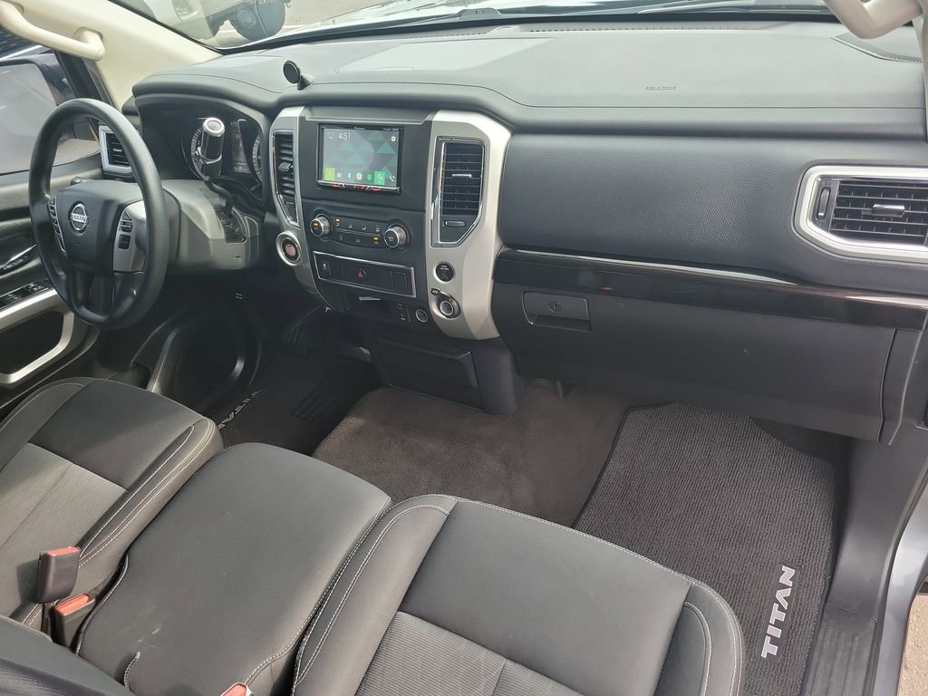 Used 2018 Nissan Titan SV RWD image 39
