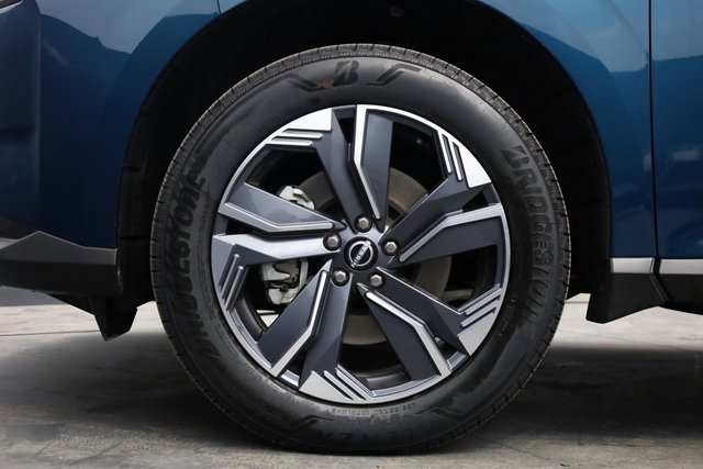 Certified 2025 Nissan Murano SL w/ Cargo Package image 8