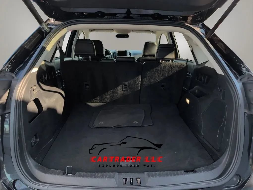 Used 2022 Ford Edge Titanium AWD/4WD image 18