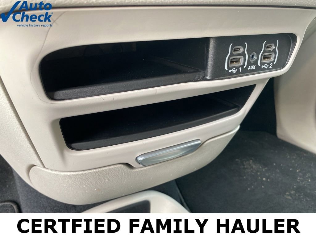 Used 2024 Chrysler Pacifica Touring-L FWD image 42