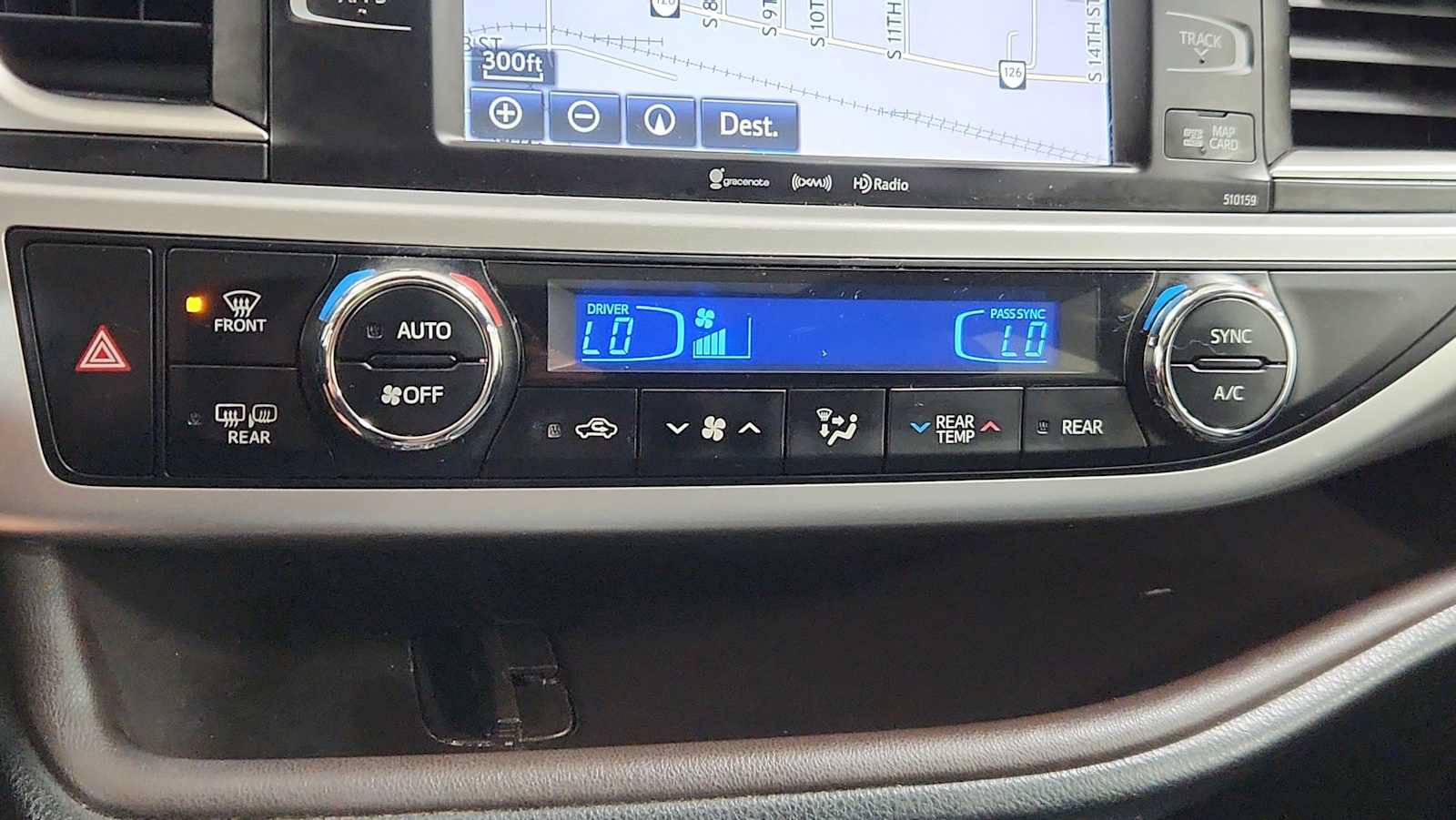 Used 2016 Toyota Highlander XLE AWD/4WD image 21