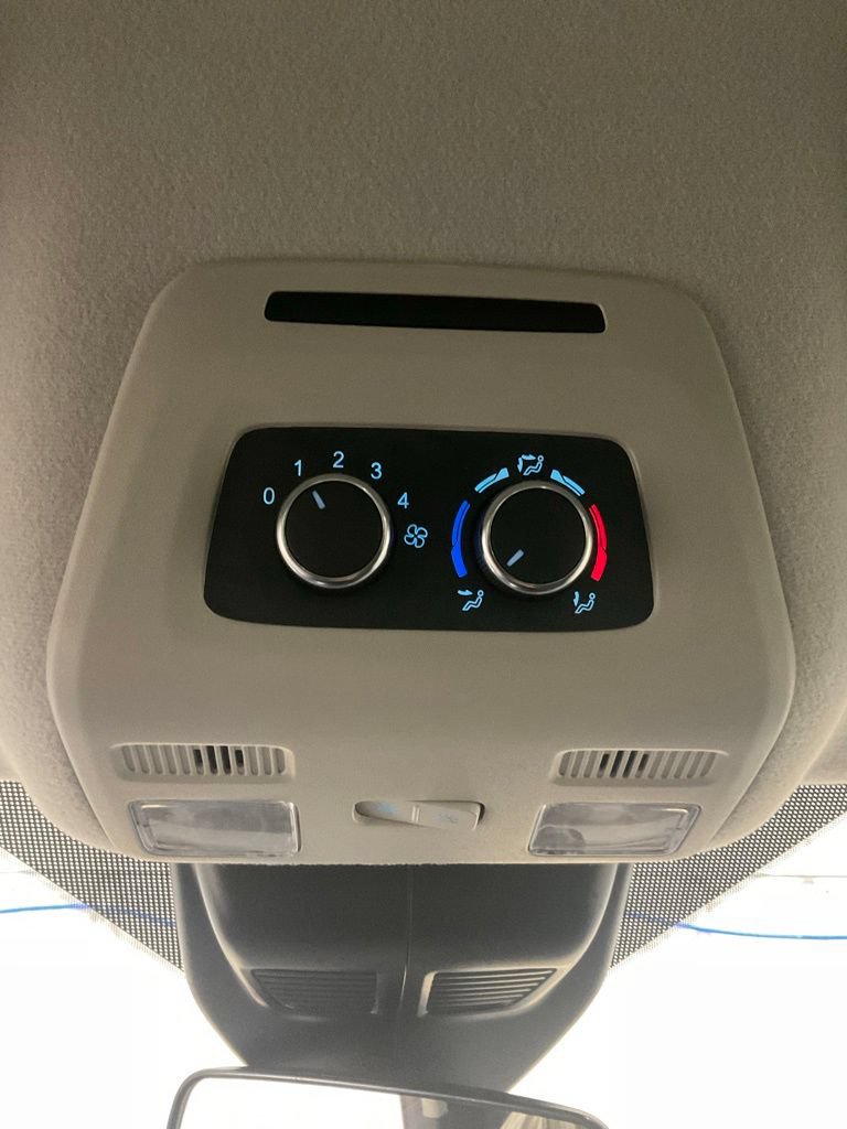 Used 2025 Ford Transit 350 XLT RWD image 22