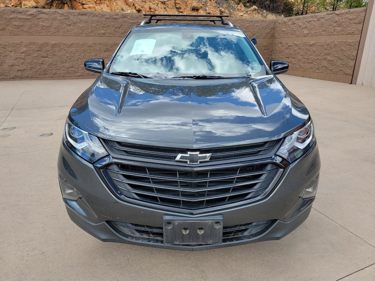 Used 2020 Chevrolet Equinox LS w/ LS Convenience Package FWD image 2