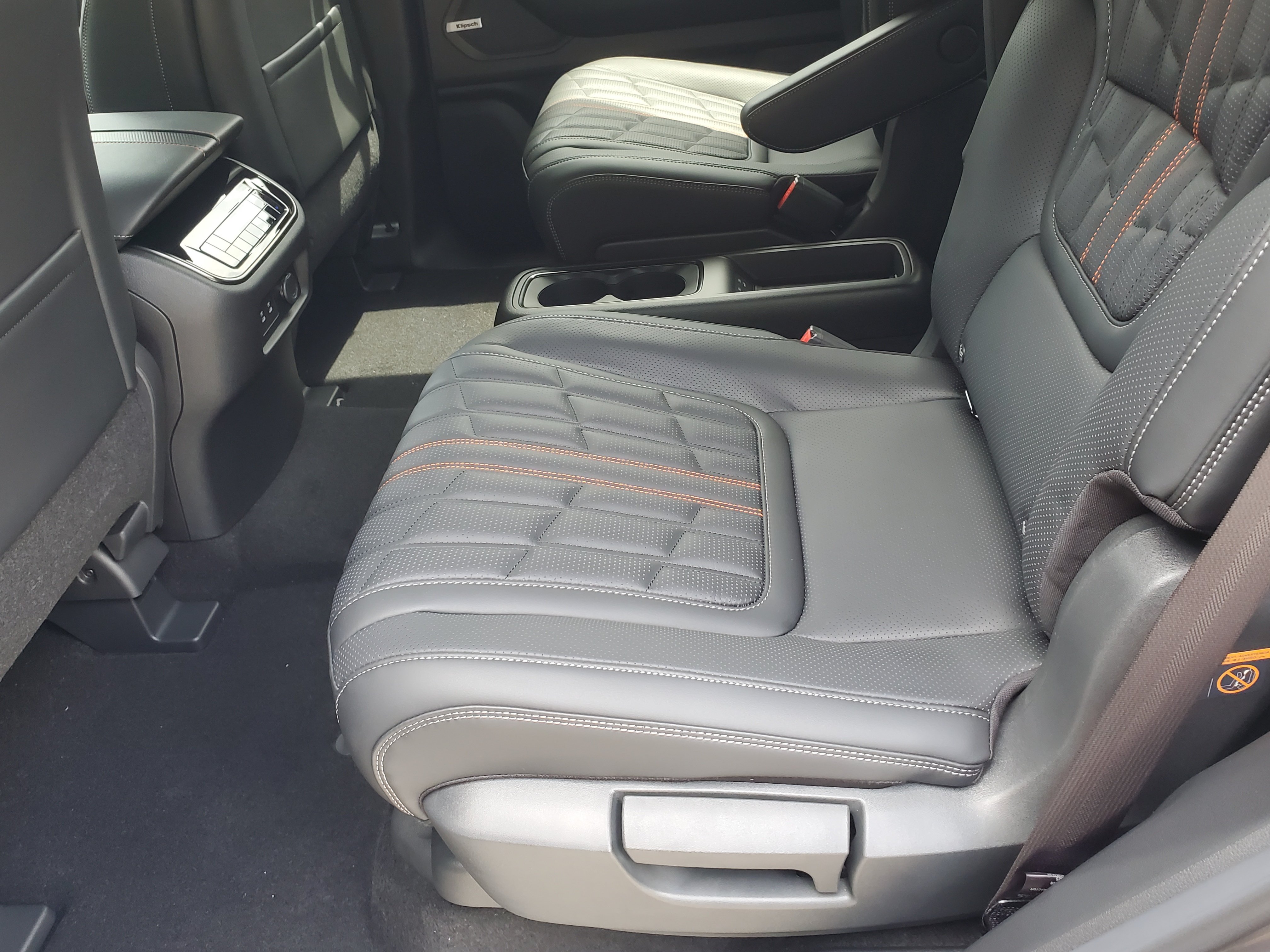 New 2026 Nissan Armada PRO-4X w/ Captain's Chari Seat Package AWD/4WD image 15