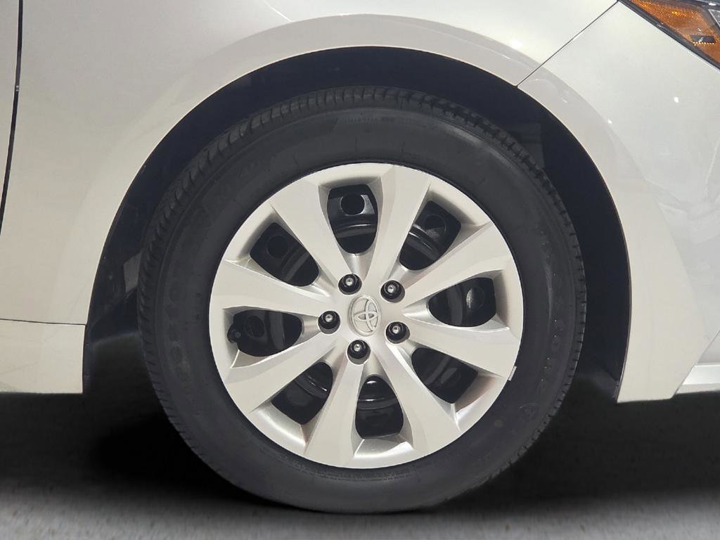 Certified 2024 Toyota Corolla LE image 9