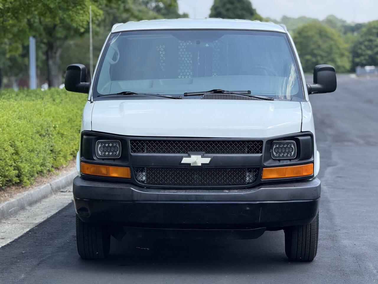 Used 2004 Chevrolet Express 2500 image 5