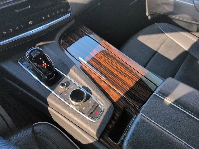 Used 2024 Cadillac Escalade ESV Premium Luxury image 14