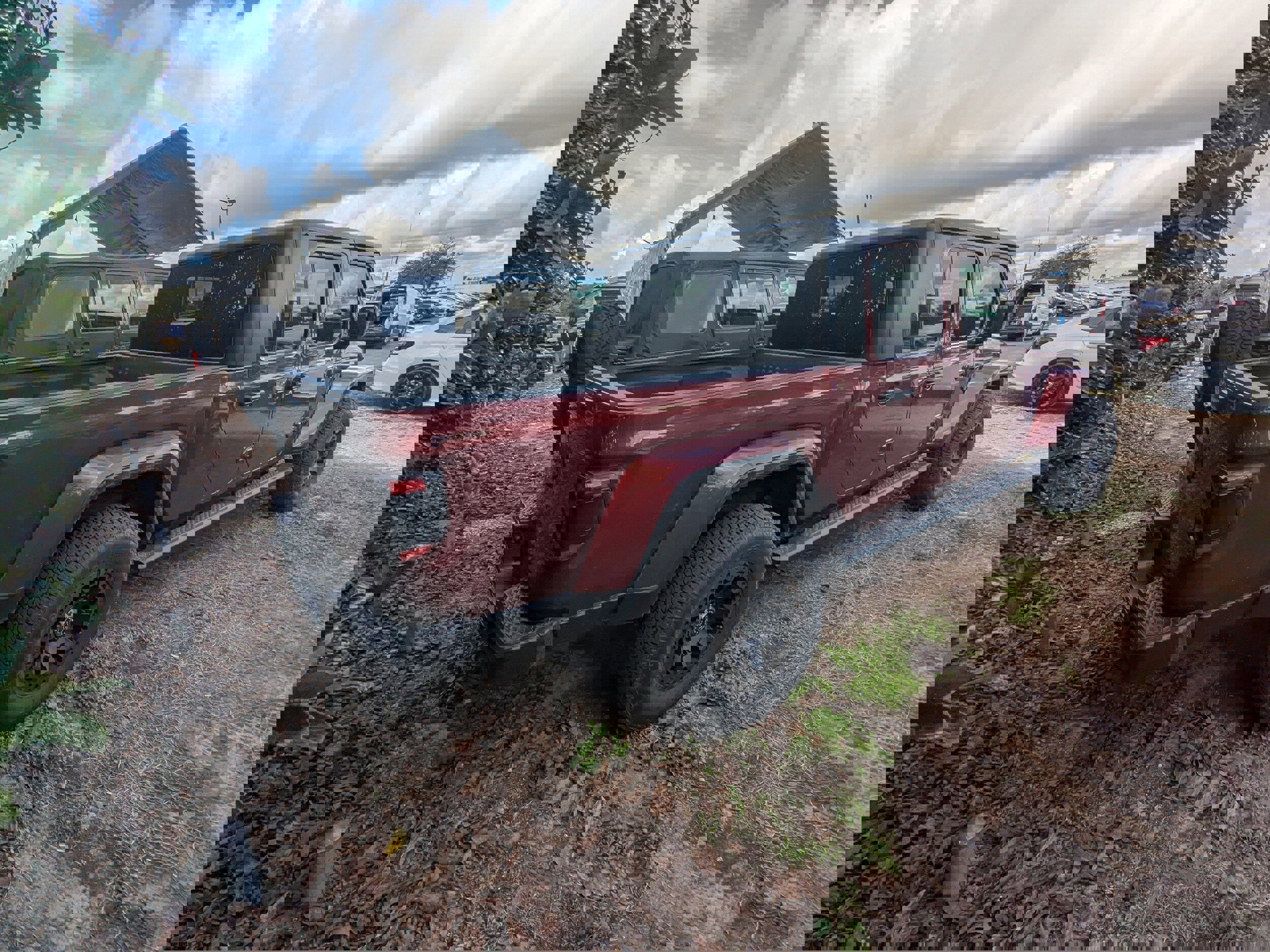 Used 2021 Jeep Gladiator Sport image 7