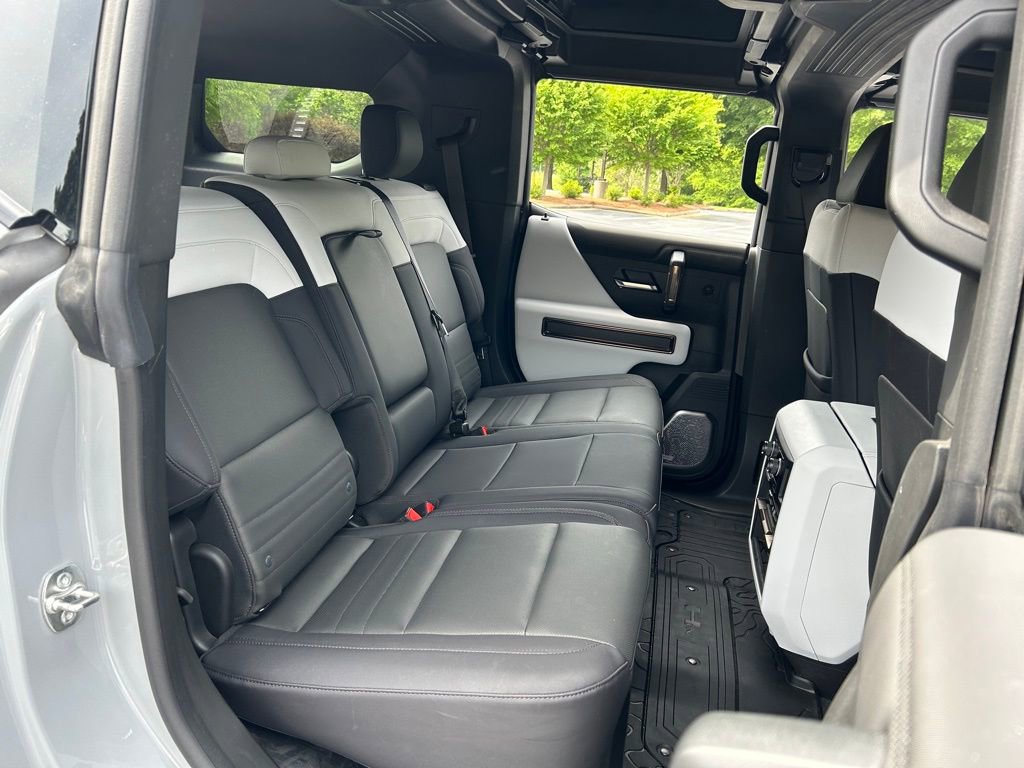 Used 2025 GMC Hummer EV 2X w/ LPO, Sport Package image 21