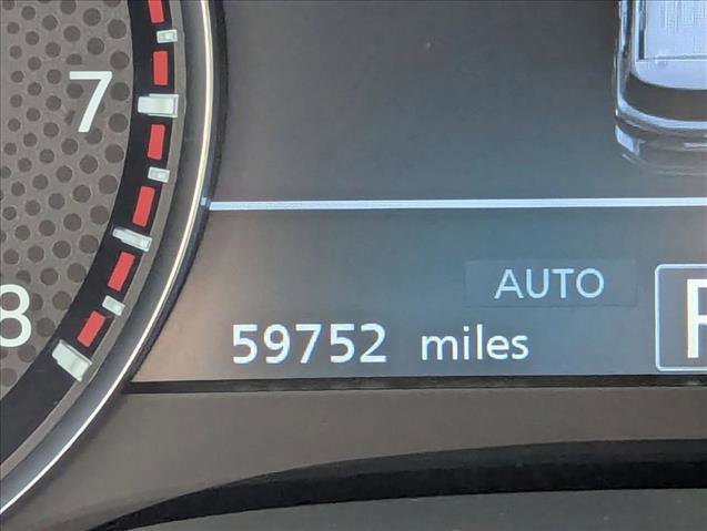 Used 2022 Nissan Armada SL w/ Captain's Chairs Package image 11