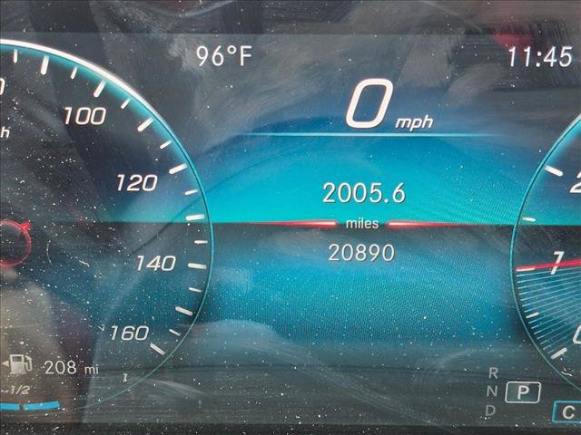 Used 2021 Mercedes-Benz GLB 250 image 6