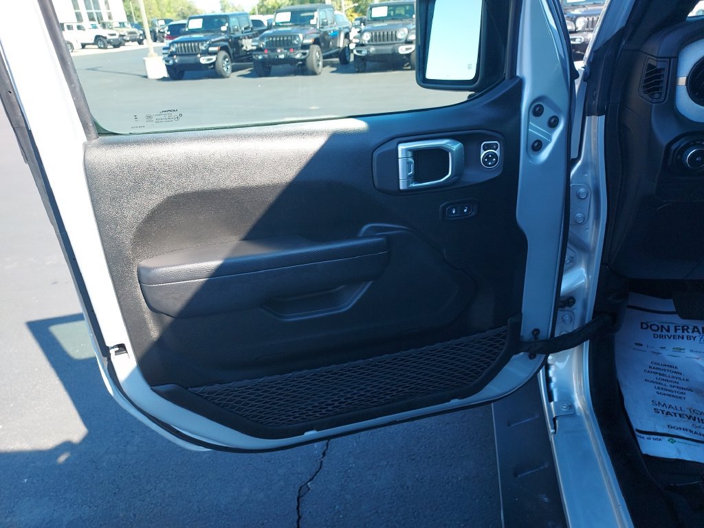 Used 2024 Jeep Wrangler Unlimited Sport AWD/4WD image 12