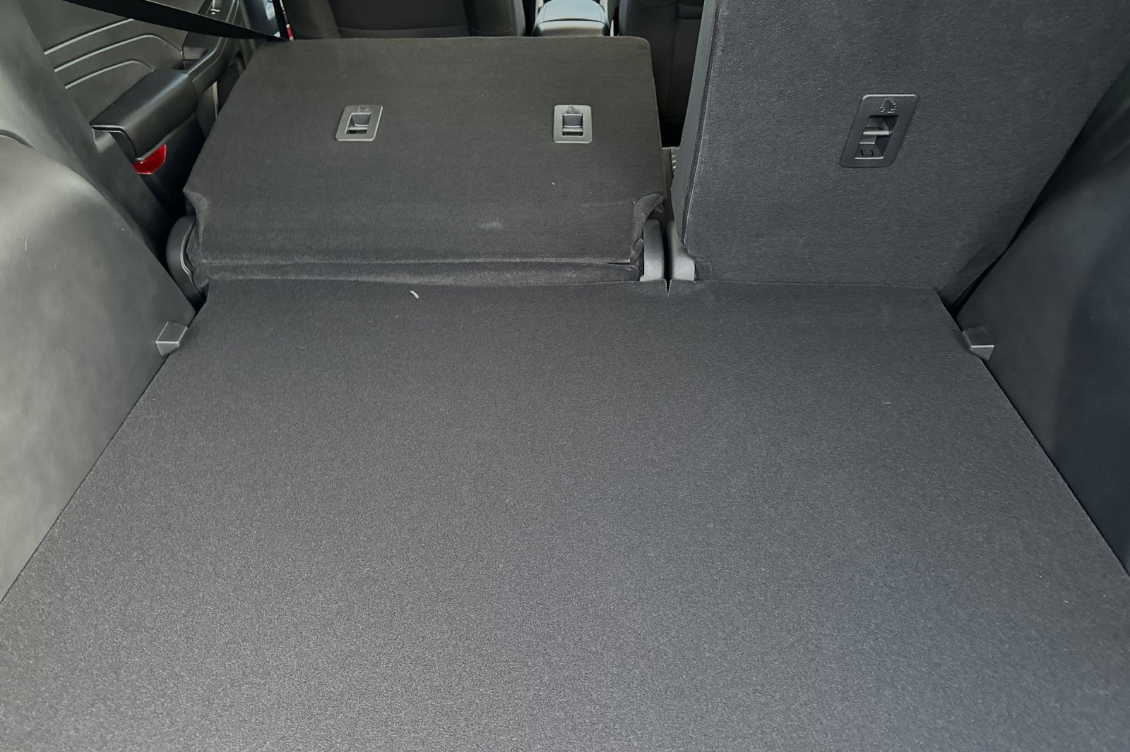 Used 2025 Ford Escape Active image 13