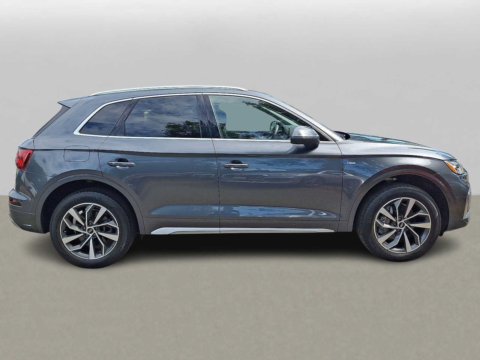 Certified 2023 Audi Q5 2.0T Premium Plus w/ Premium Plus Package AWD/4WD image 32