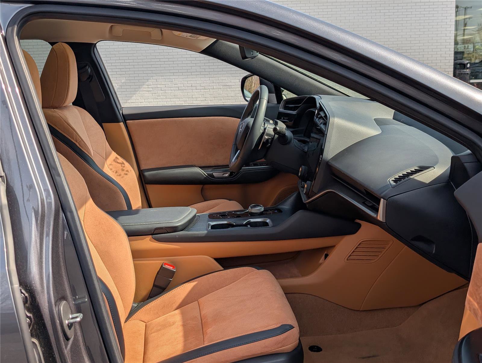 Certified 2023 Lexus RZ 450e Premium w/ Accessory Package (Z1) image 11