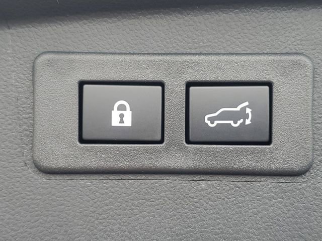 Used 2025 Subaru Outback Premium w/ Popular Package #1A AWD/4WD image 9